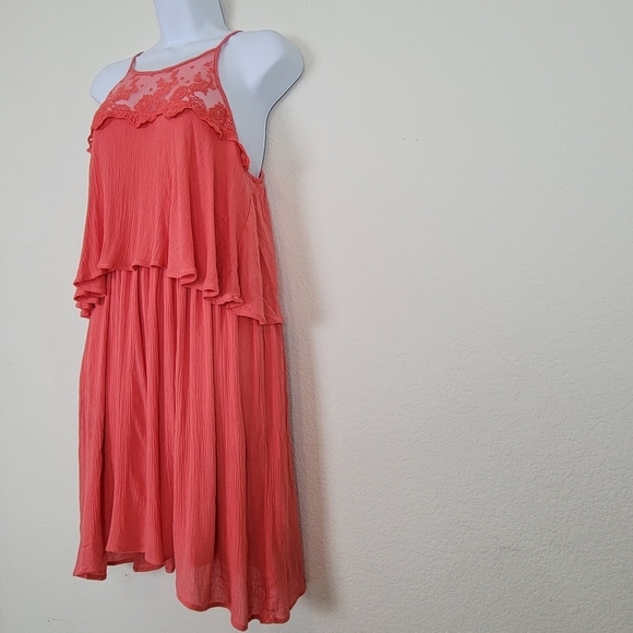 Kori Halter Style Embroidered Mesh Tiered Top Coral Pink Sleeveless Size Small - Picture 4 of 11